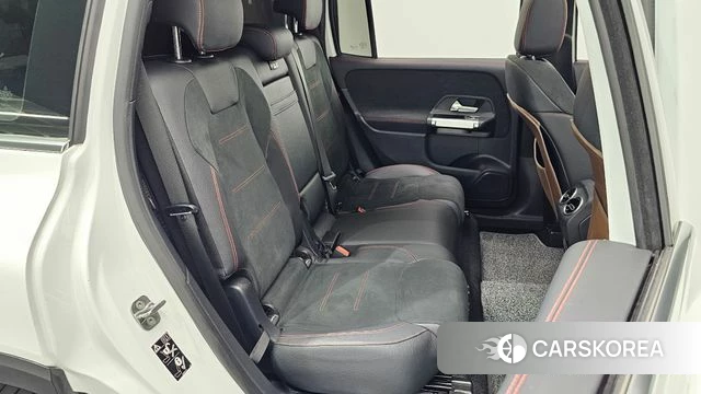 Mercedes-Benz GLB-Class X247 2023 Белый из Кореи, фото 2