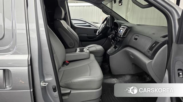 Hyundai The New Grand Starex 2018 Серебряный из Кореи, фото 2