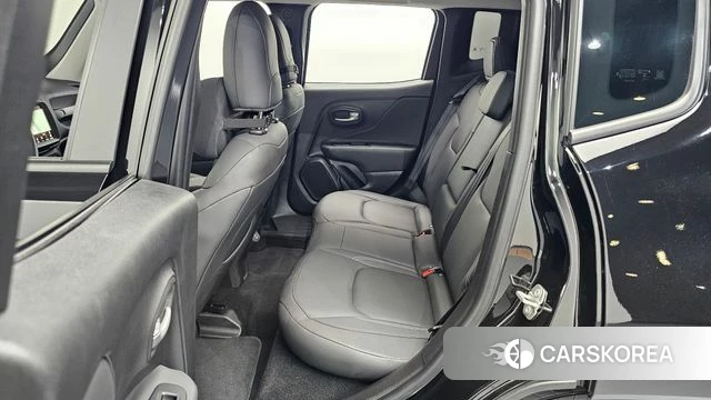 Jeep Renegade 2023 Черный из Кореи, фото 2