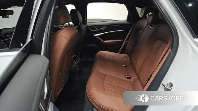 Audi A6 (C8) 2021 Белый из Кореи, фото 2