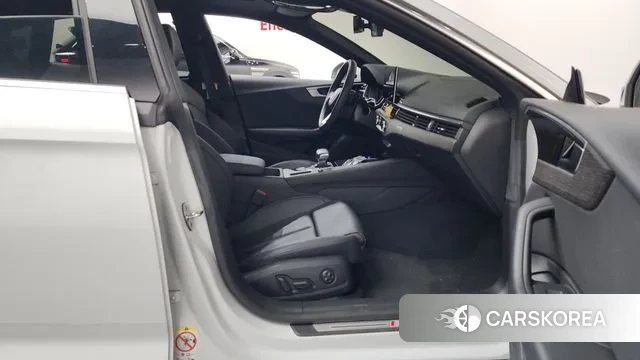 Audi A5 (F5) 2023 Белый из Кореи, фото 2