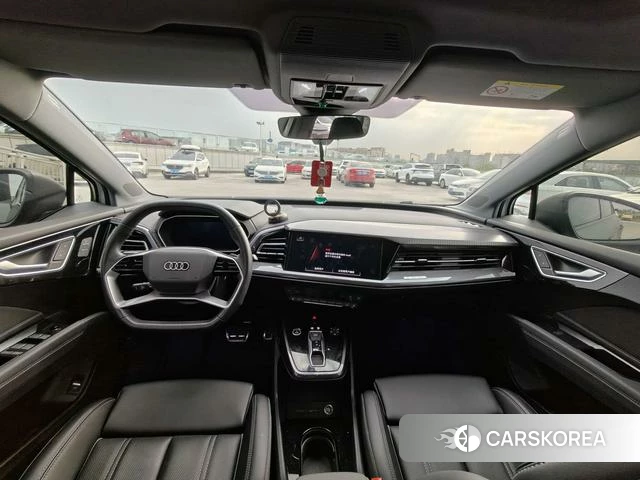 Audi Q4 e-tron 2024 Черный из Китая, фото 2