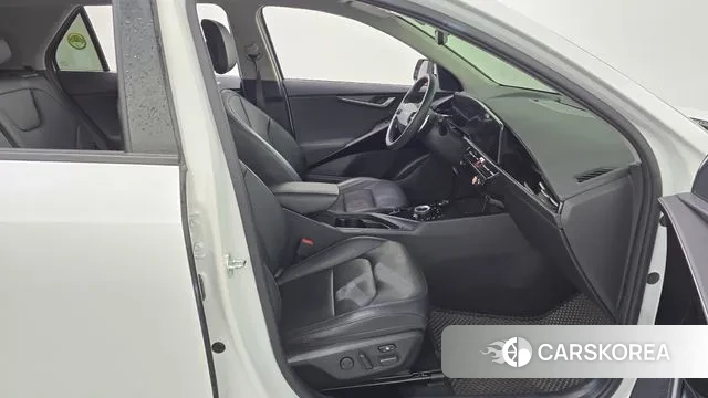 Kia Di Ol Nu Niro 2022 Белый из Кореи, фото 2