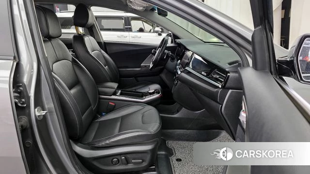 Kia Niro Plus 2022 Серый из Кореи, фото 2