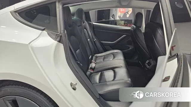 Tesla Model 3 2021 Белый из Кореи, фото 2