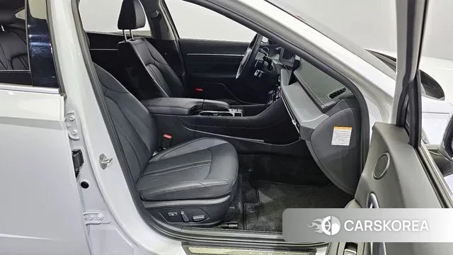 Hyundai Sonata D Edge Hybrid (DN8) 2024 Белый из Кореи, фото 2