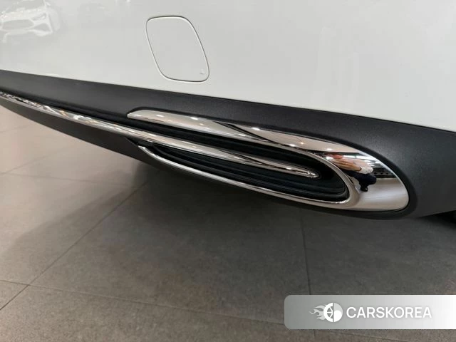 Mercedes-Benz E-Class W214 2024 Белый из Кореи, фото 2