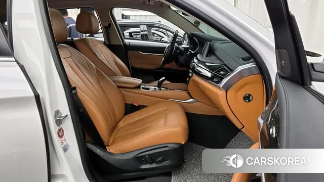 BMW X6 (F16) 2018 Белый из Кореи, фото 2