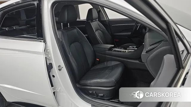 Hyundai Sonata (DN8) 2022 Белый из Кореи, фото 2