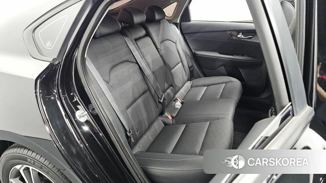 Kia The New K3 2nd generation 2023 Черный из Кореи, фото 2
