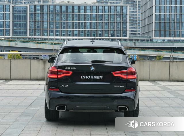 BMW X3 2021 Черный из Китая, фото 2