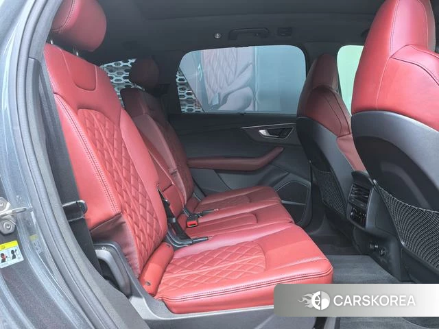 Audi SQ7 2024 Темно-серый из Китая, фото 2