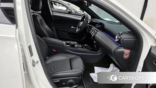 Mercedes-Benz A-Class W177 2020 Белый из Кореи, фото 2