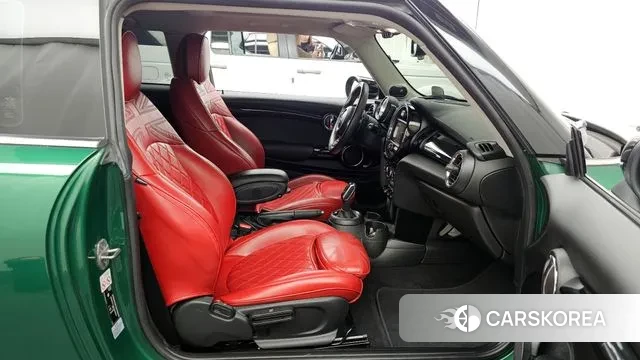 Mini Cooper S 2020 Зеленый из Кореи, фото 2