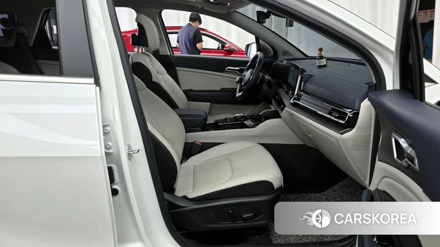 Kia Sportage 5th Generation 2021 Белый из Кореи, фото 2