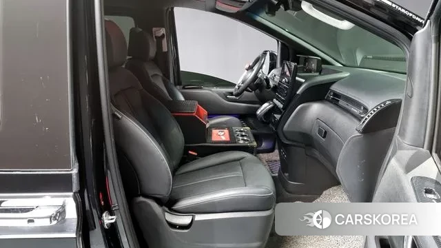 Hyundai Staria 2022 Черный из Кореи, фото 2