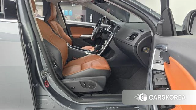 Volvo S60 2018 Серый из Кореи, фото 2
