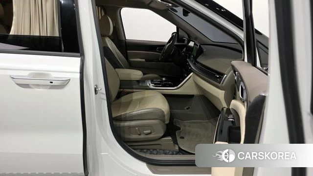 Kia Carnival 4th generation 2022 Белый из Кореи, фото 2