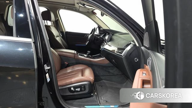 BMW X5 (G05) 2021 Черный из Кореи, фото 2