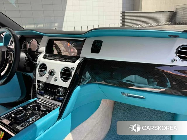 Rolls-Royce Cullinan 2023 Черный из Кореи, фото 2