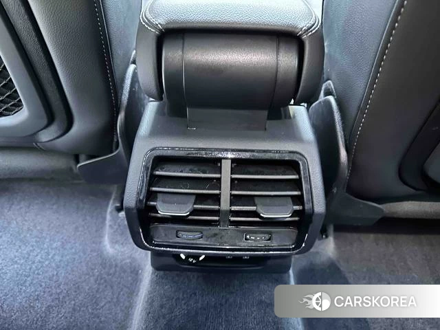 Audi Q3 2023 Черный из Китая, фото 2