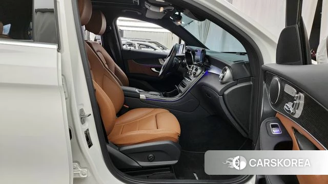 Mercedes-Benz GLC-Class X253 2020 Белый из Кореи, фото 2