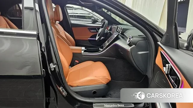 Mercedes-Benz C-Class W206 2023 Черный из Кореи, фото 2