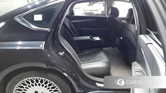 Genesis G80 (RG3) 2022 Черный из Кореи, фото 2