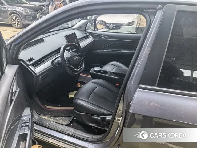 Nezha Automobile Nezha V 2023 Темно-серый из Китая, фото 2