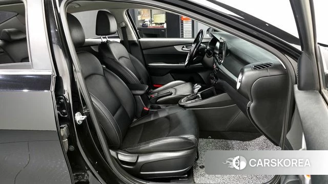 Kia Come New K3 2019 Черный из Кореи, фото 2