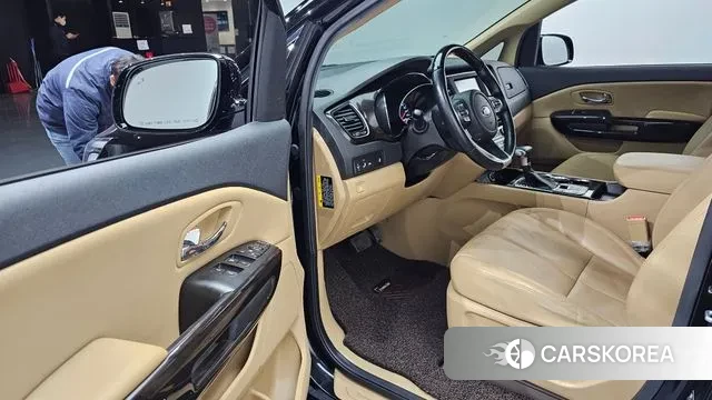 Kia The New Carnival 2019 Черный из Кореи, фото 2