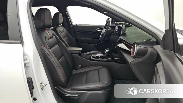 Chevrolet (GM Daewoo) Trax Crossover 2025 Белый из Кореи, фото 2