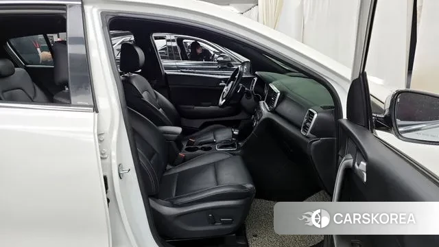 Kia Sportage The Bold 2018 Белый из Кореи, фото 2