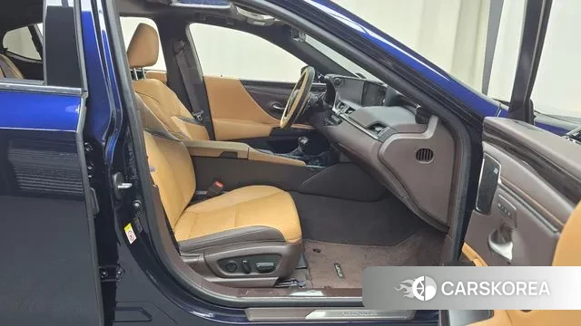 Lexus ES300h 7th generation 2019 Синий из Кореи, фото 2