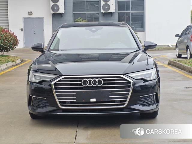 Audi A6L 2020 Черный из Китая, фото 2