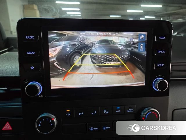 Hyundai Staria 2022 Белый из Кореи, фото 2