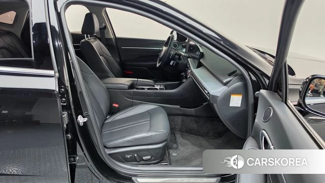 Hyundai Sonata D Edge Hybrid (DN8) 2023 Черный из Кореи, фото 2