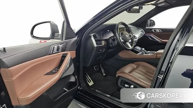 BMW X6 (G06) 2022 Черный из Кореи, фото 2