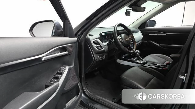 Kia The New Seltos 2023 Серый из Кореи, фото 2