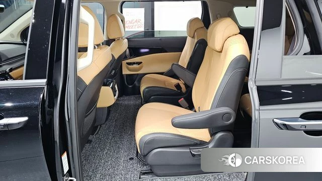 Kia Carnival 4th generation 2023 Черный из Кореи, фото 2