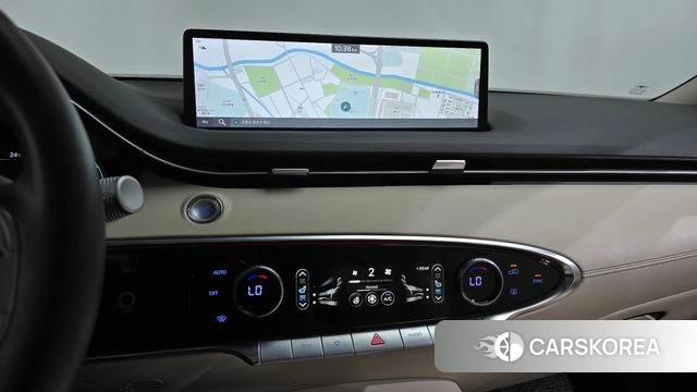 Genesis GV70 2024 Белый из Кореи, фото 2