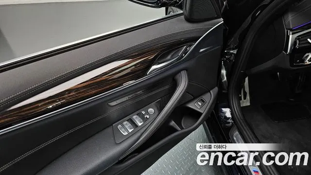 BMW 5 Series (G30) id 2705054 из Кореи 2