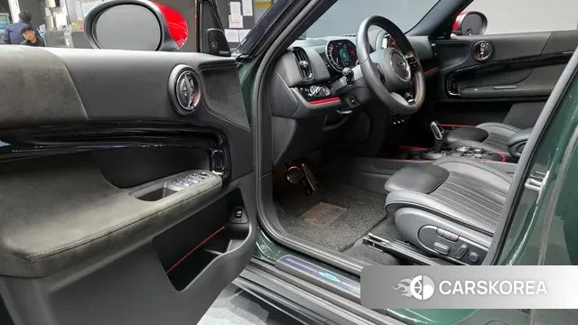 Mini Cooper S Countryman 2023 Зеленый из Кореи, фото 2