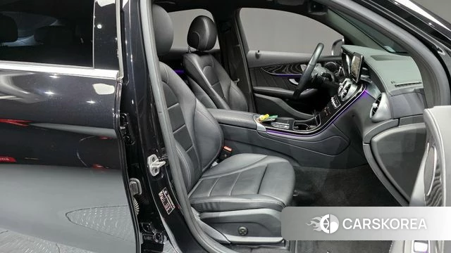 Mercedes-Benz GLC-Class X253 2023 Черный из Кореи, фото 2