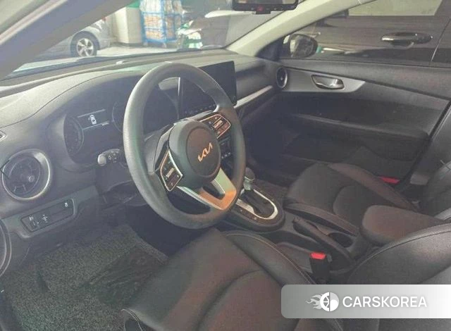 Kia The New K3 2nd generation 2021 Белый из Кореи, фото 2