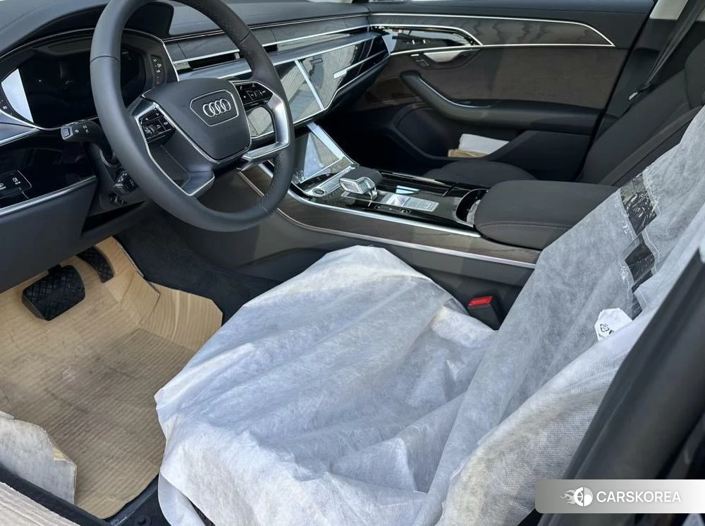 Audi A8 2024 Черный из Китая, фото 2
