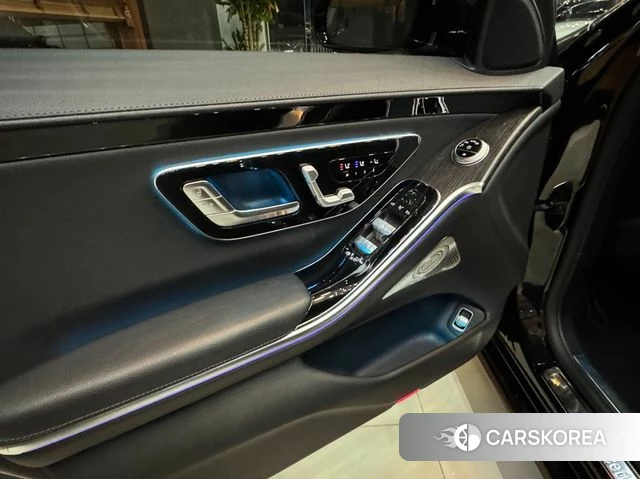 Mercedes-Benz S-Class W223 2021 Черный из Кореи, фото 2