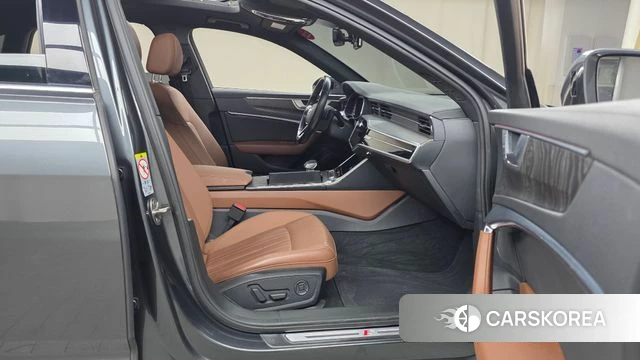 Audi A6 (C8) 2020 Серый из Кореи, фото 2