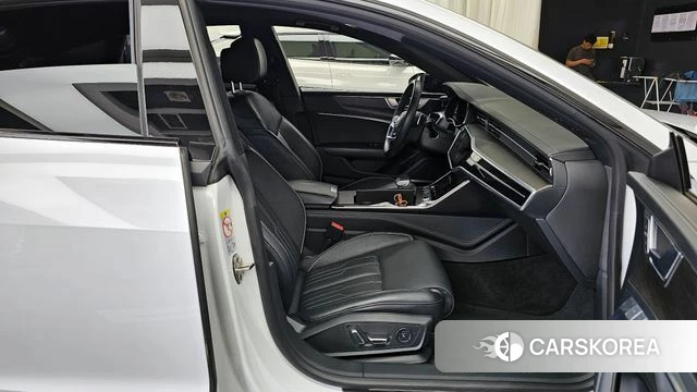 Audi A7 (4K) 2023 Белый из Кореи, фото 2