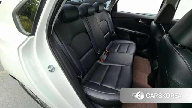 Kia The New K3 2nd generation 2024 Белый из Кореи, фото 2